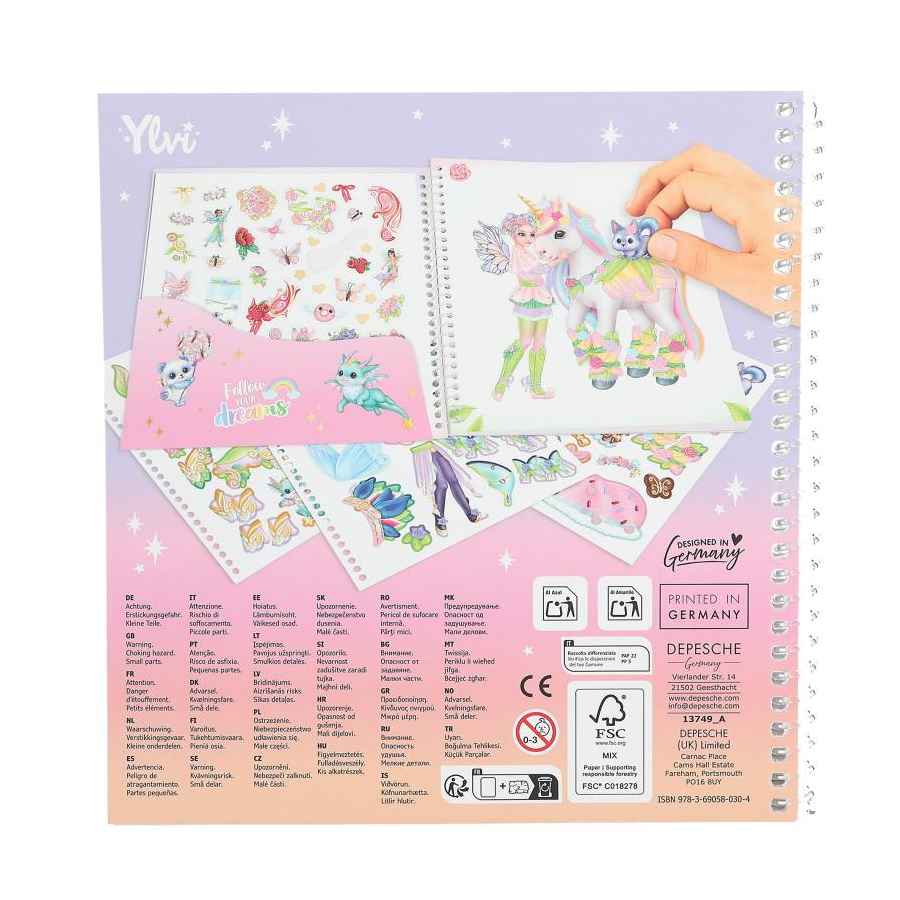 Ylvi Dress Me Up Stickersbog