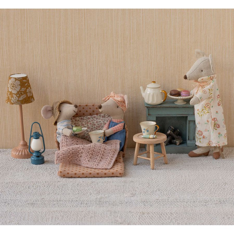 Maileg Mus, Sofa seng prikket