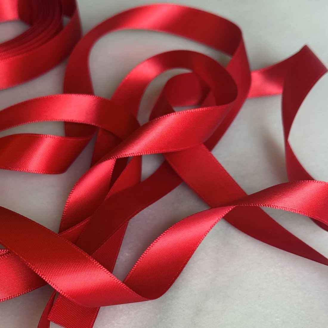 All By Voss Silkebånd 10 meter, Rød