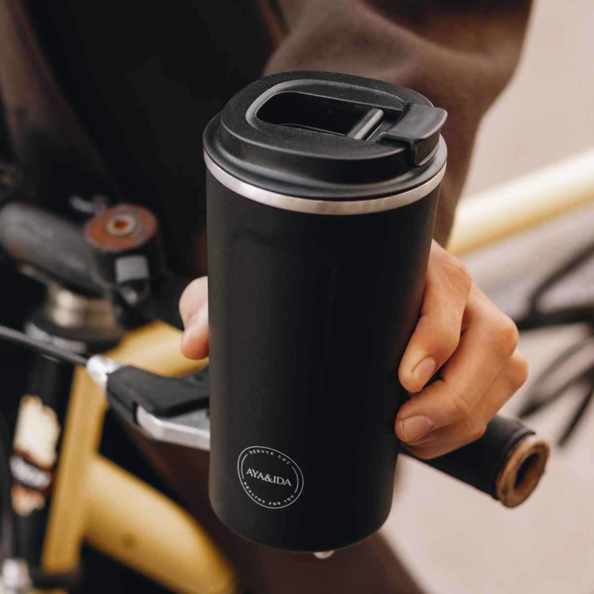 Aya & Ida Thermo Cup2Go 500 ml, Matte Black