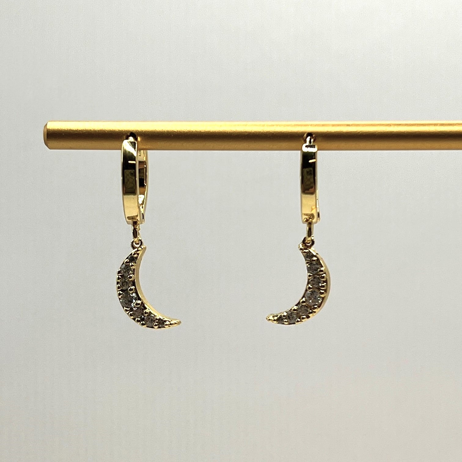 Billie Lou Hoops med bling-bling måne