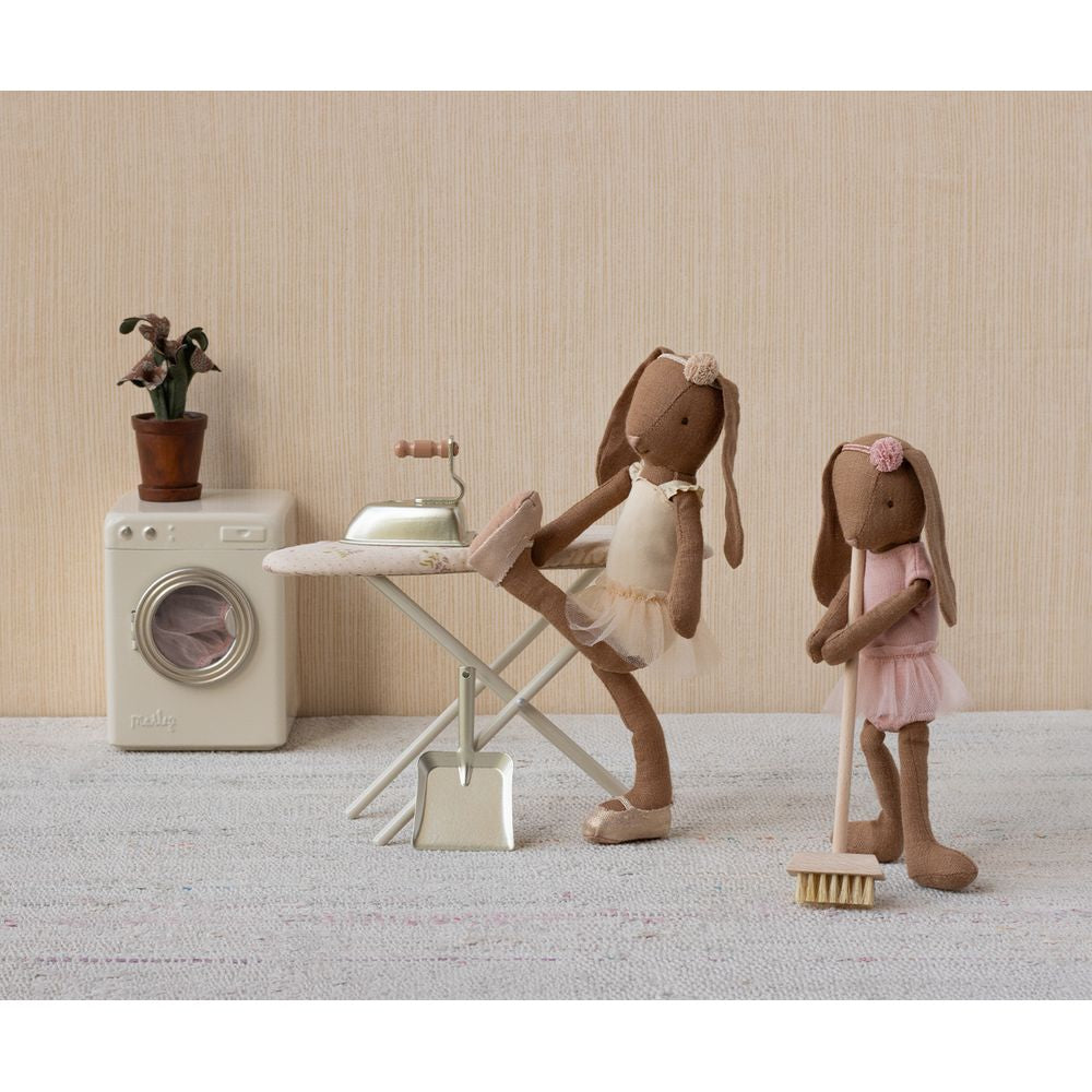 Maileg Kanin str. 2, Brun - Balletdragt og tylskørt creme